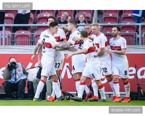 奥格斯堡关键球员状态火热，助球队强势回暖迎战新赛季