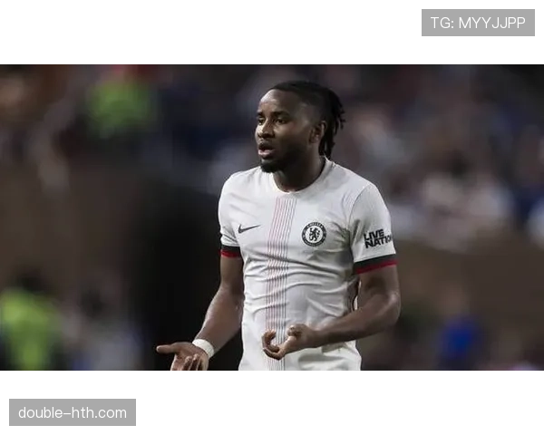 恩昆库从边锋到中路核心的角色进化分析